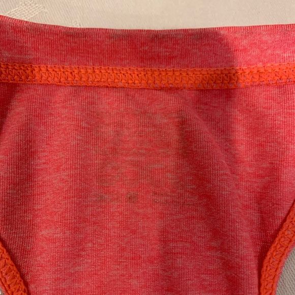 Weatherproof M Pink Workout Tank - Picture 4 of 4